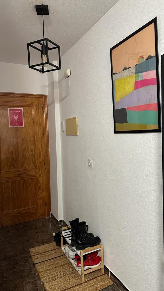 Playa De Los Naufragos Cozy Apartment With Pool Торевиеха Екстериор снимка
